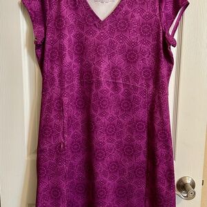 LL Bean women’s Sports dress, plum colored pattern